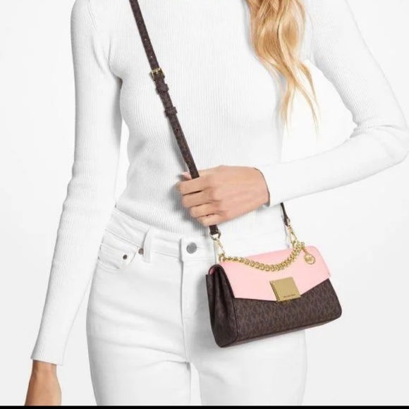 Beautiful micheal kors purse & wallet set - Picture 13 of 13